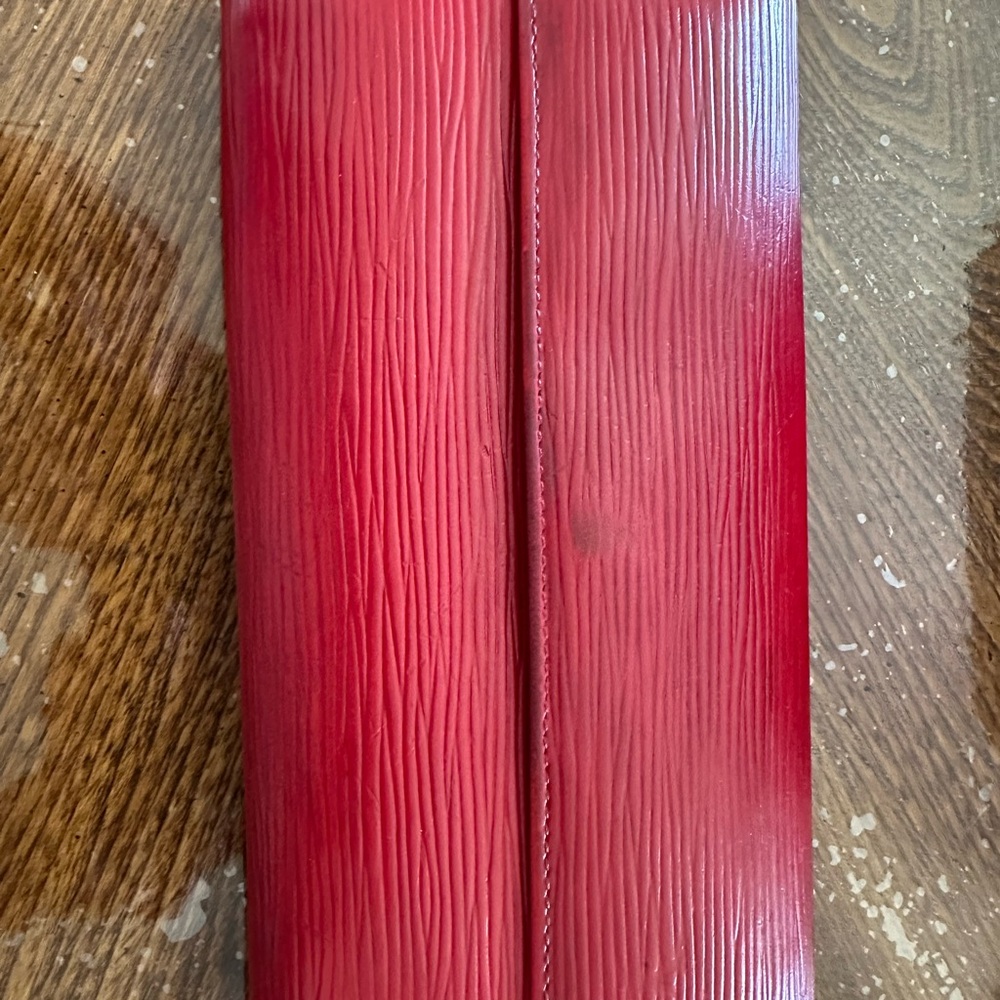 Louis Vuitton Sarah Long Wallet – Red Epi Leather | Refurbished & Authentic - Picture 6 of 11